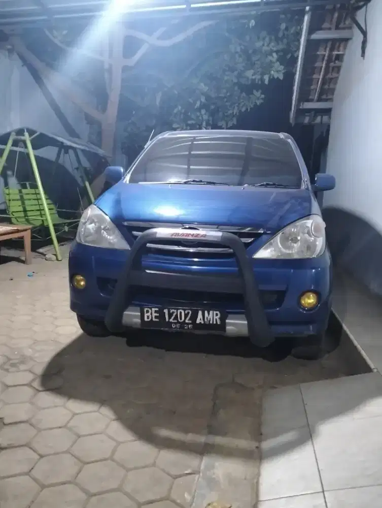 Avanza 1,3 Bensin/ MT 2004
