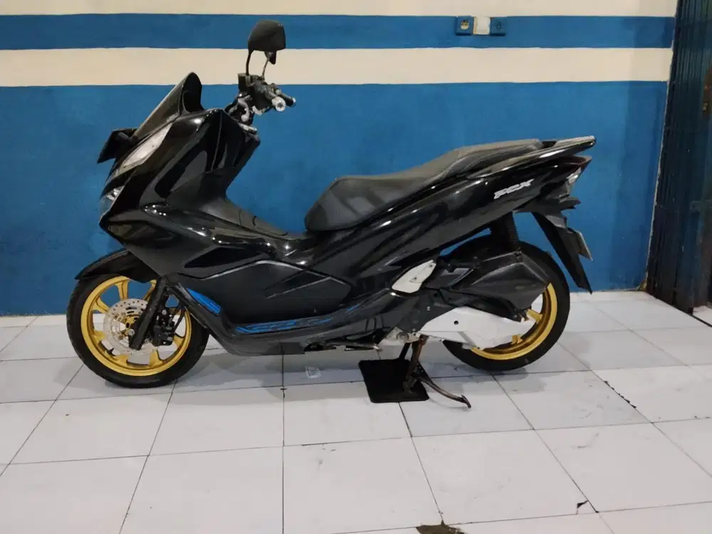 DIJUAL HONDA PCX 2018 SIAP PAKAI ISTIMEWA