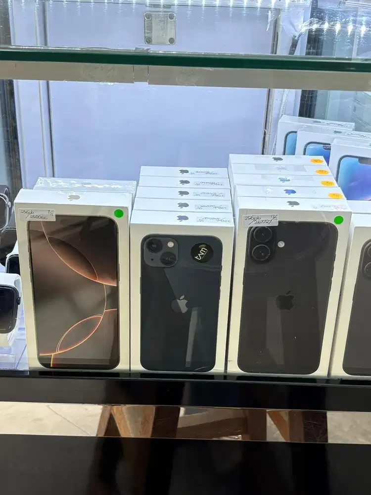 Kredit hp iphone 13 bunga 0% free 2x cicilan