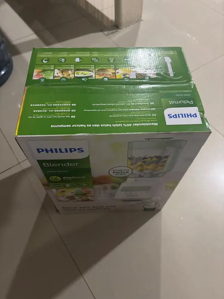Dijual blender masih baru merek philips plastik
