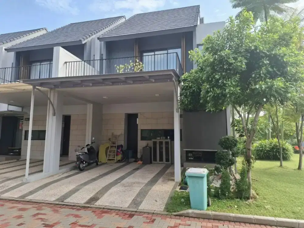 Dijual cepat rumah cantik di Wisteria Jakarta Garden City Jakarta