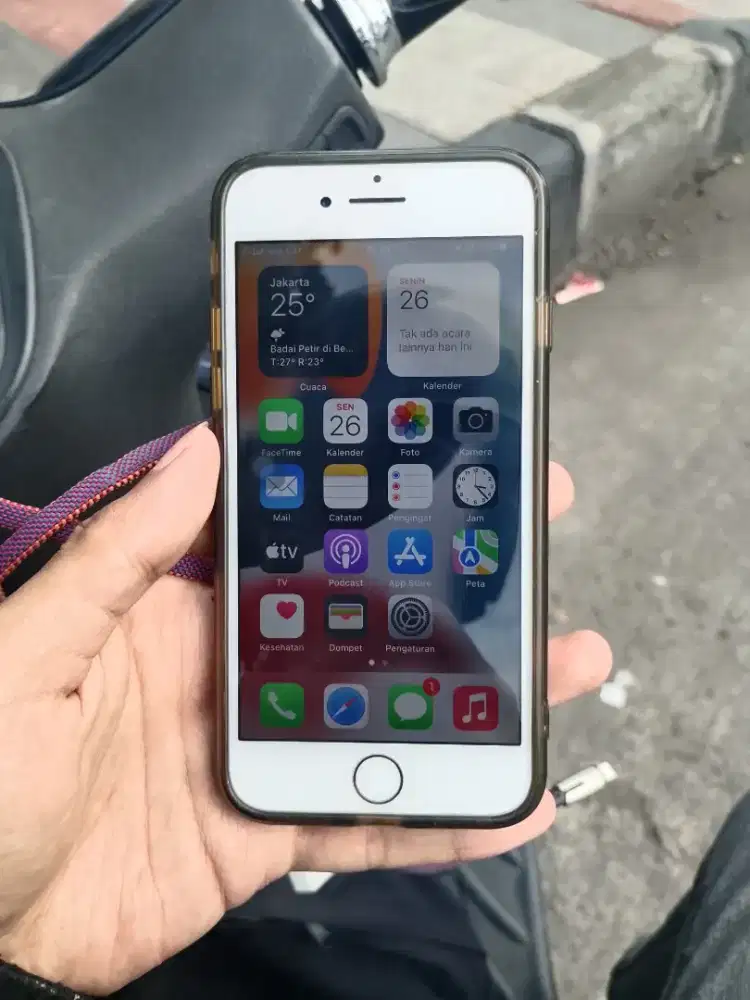 Iphone 7 128gb ex blibli