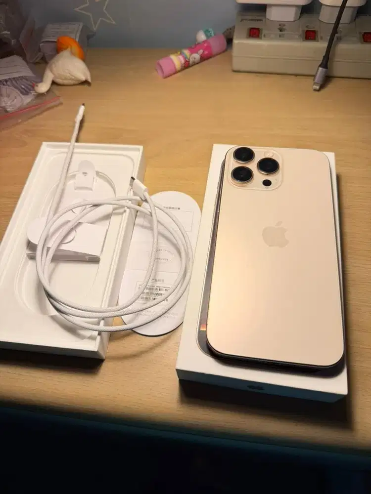 Iphone 16 pro max  desert titanium 256 gb - setar ibox ( beacukai )