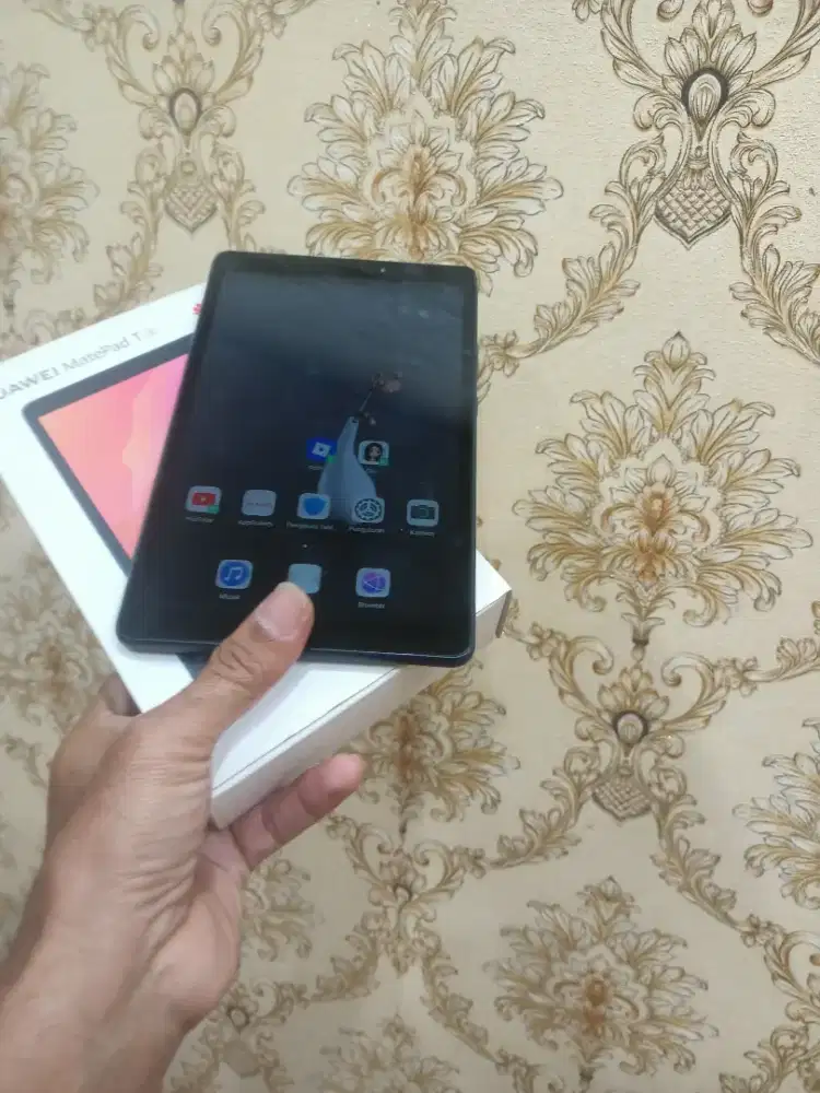 Huawei tab MatePad T8 ram 2/32 wifi only normal semua nya lkp