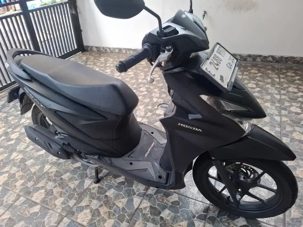 Pajak 6/2026 keyless, honda beat deluxe CBS iss LED charger 2025 mulus