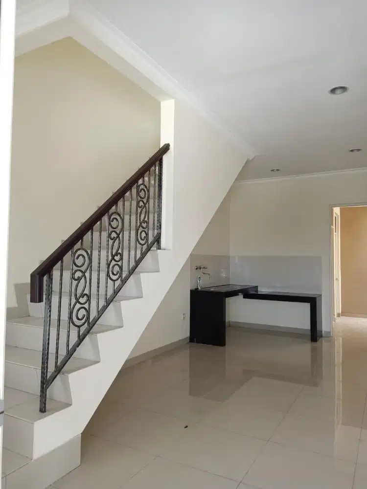 Dijual Disewa Greenlake Cluster West Europe