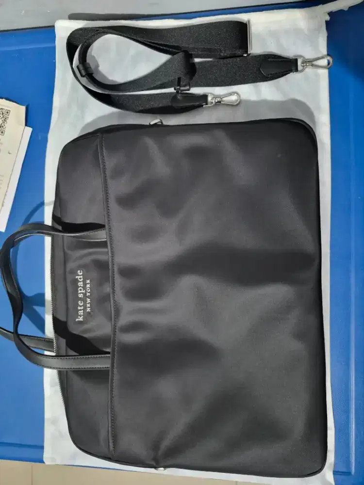 Kate Spade Nylon Universal Laptop - Preloved