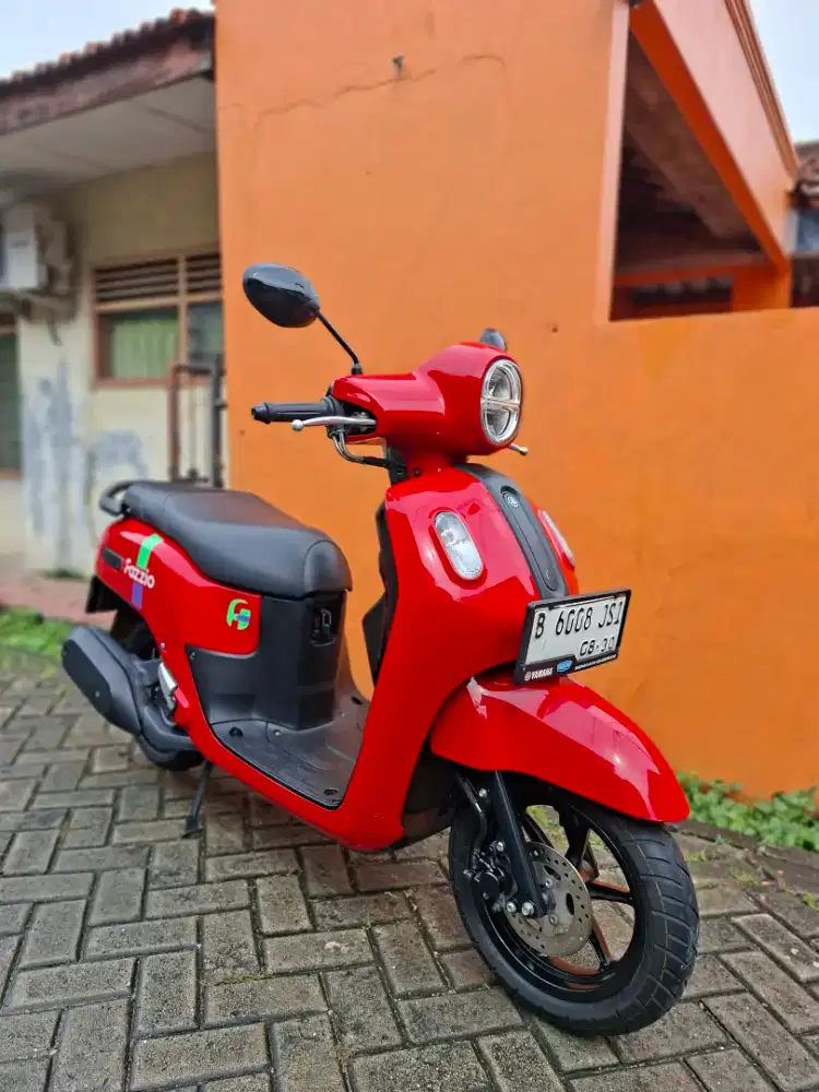 Yamahq fazzio Hybrid 2025 bln 8 Mulus Bergaransi