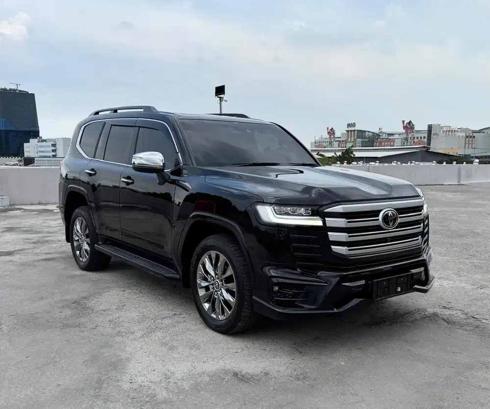 Landcruiser VXR 300 th2024