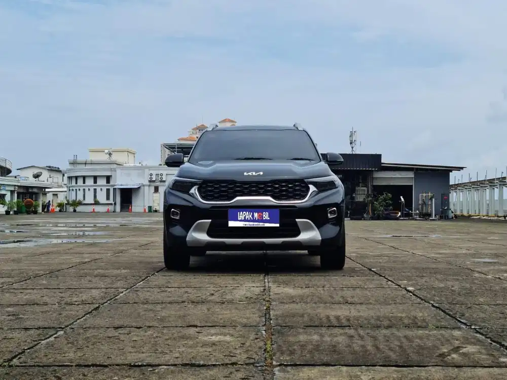 KIA Sonet 1.5 Premiere 5 Seater AT 2022 Hitam KM 51RB