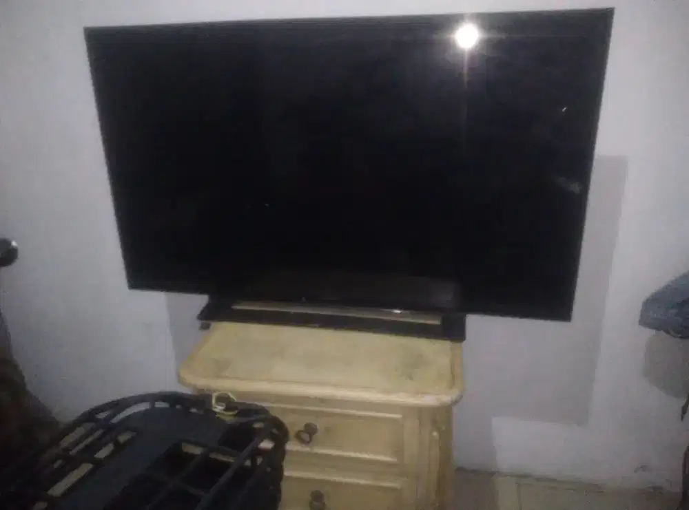 Tv led sony 40 tipe model no-40R350B