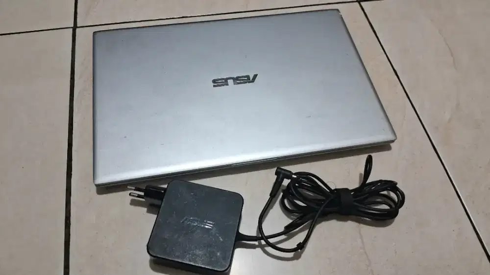 Laptop Asus Vivobook 14 Silver