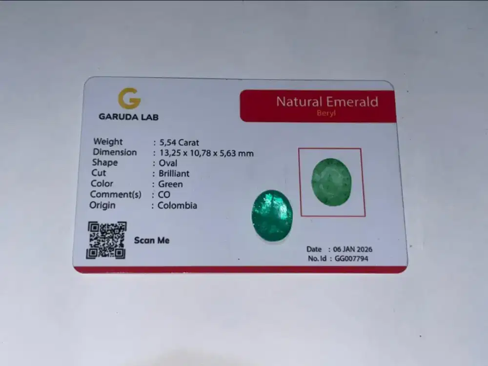 Batu zambrut/emerald Columbia