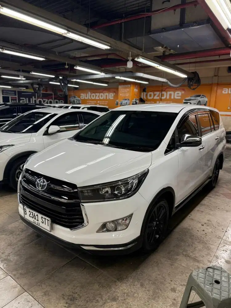 Toyotw Innova Venturer dsl 2018 AT