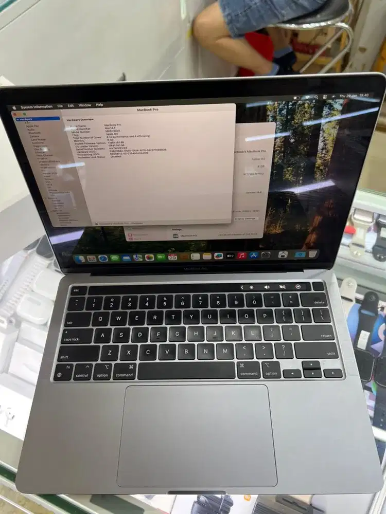 Macbook Pro m2 13 inch 8/256 ex ibox bh 97 mulus12450