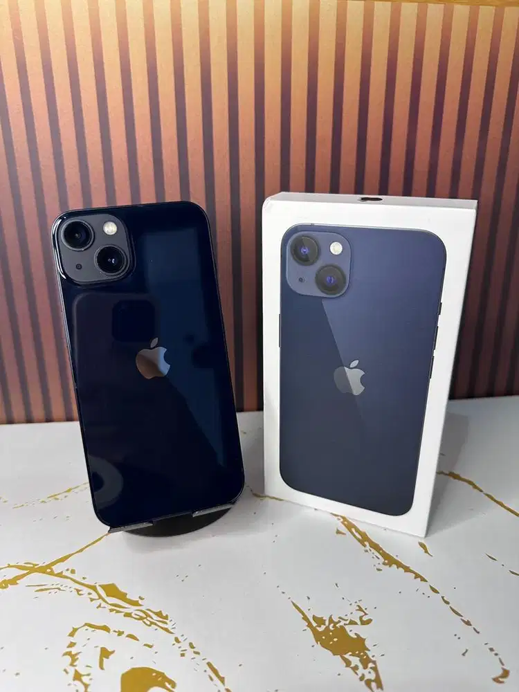 iPhone 13 Midnight 128 GB Resmi Beacukai