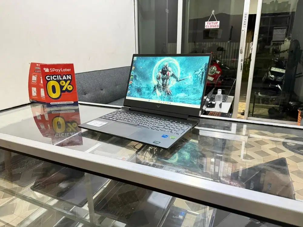 GAMING HP VICTUS CORE I5gen12 RTX2050 RAM 16 GB