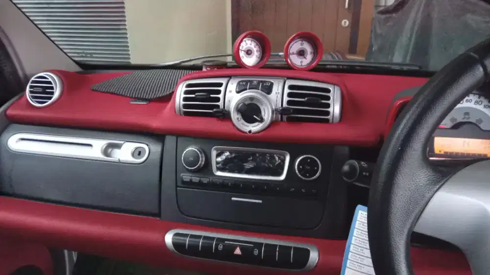 JUAL MOBIL BEKAS MERZI SMART FOURTWO