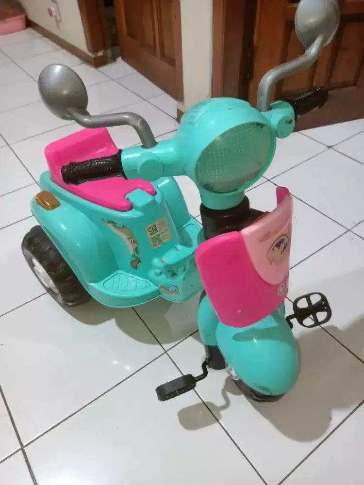 Sepeda motor Plastik Untuk anak Roda 3