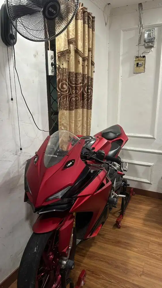 HONDA CBR 250RR