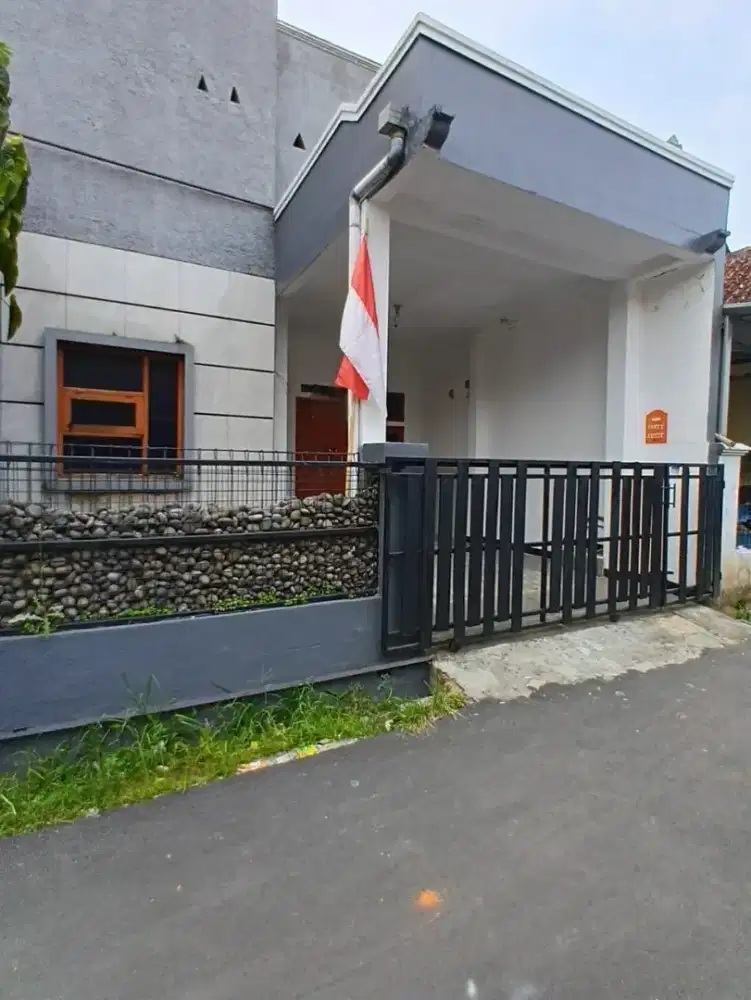 Super murah jual BU Rumah dalam komplek Sangkuriang Cimahi Utara