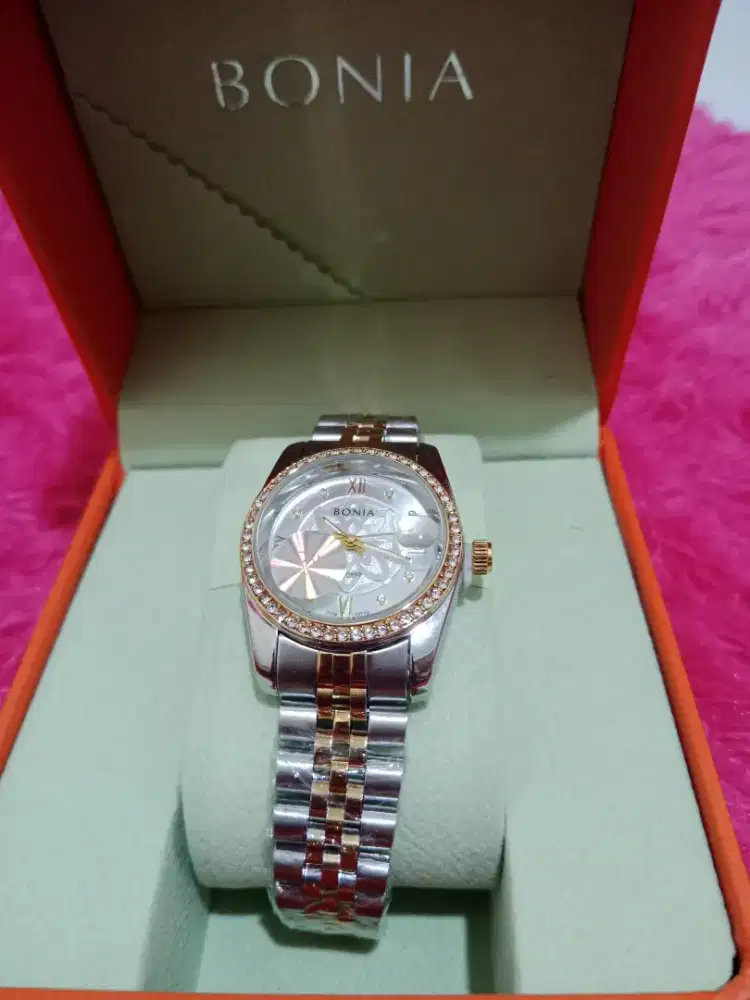 Jam tangan wanita Bonia
