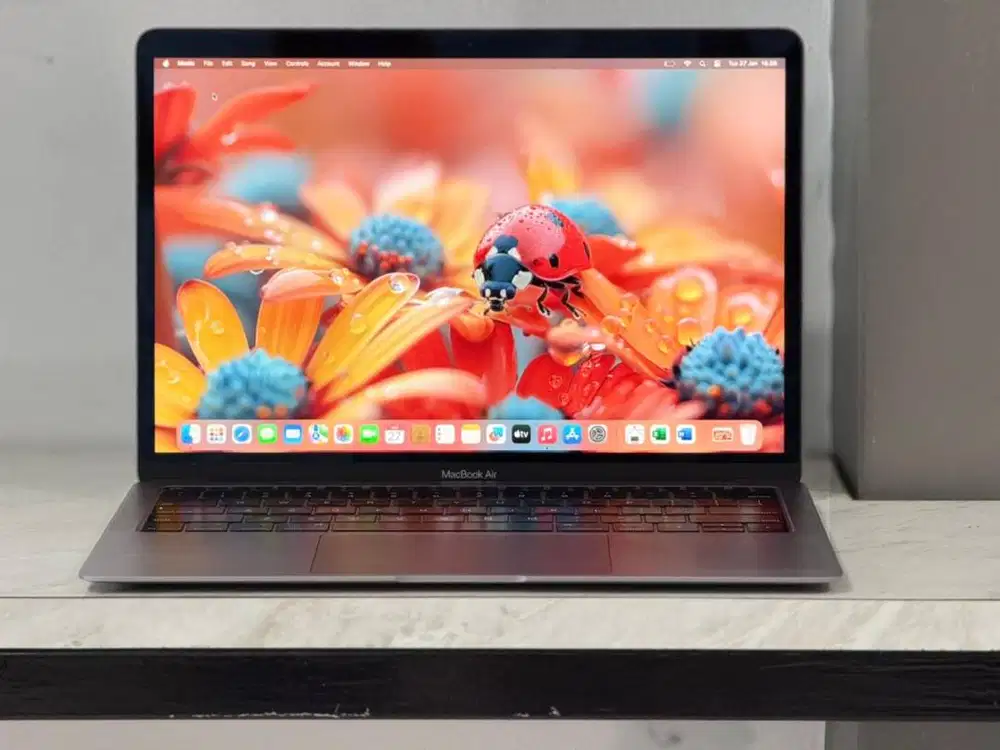 13inch Retina Display MacBook Air Retina 2019 Intel Core i5