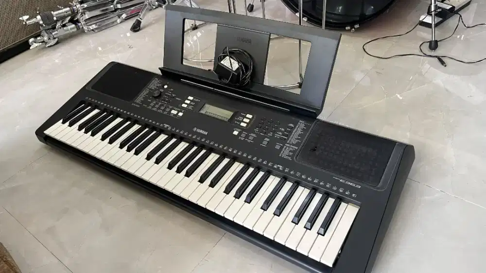 Keyboard Yamaha E363