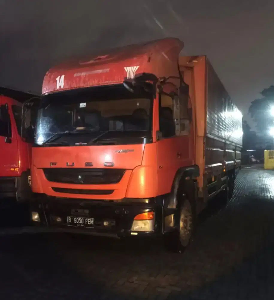 Murah +langka Mitsubishi Fuso tronton 6x2 wing box 2015