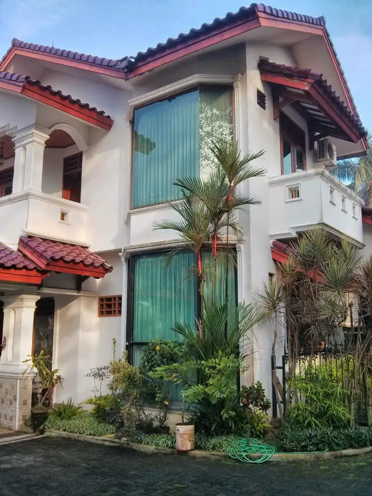 Dijual Rumah Luas Cocok Untuk Kos Kosan di Cijantung Pasar Rebo Jaktim