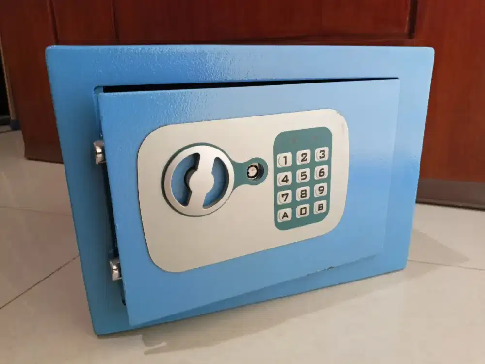 Murah Brankas Mini Kecil Bahan Besi Tebal