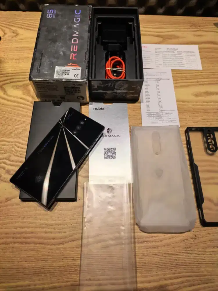 Red magic 8s pro 5G ram 12 internal 256 fulset ori Resmi