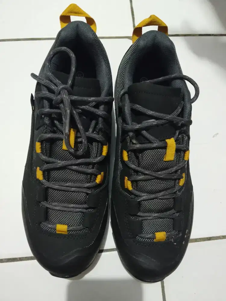 Sepatu Eiger cordura  buat naik gunung