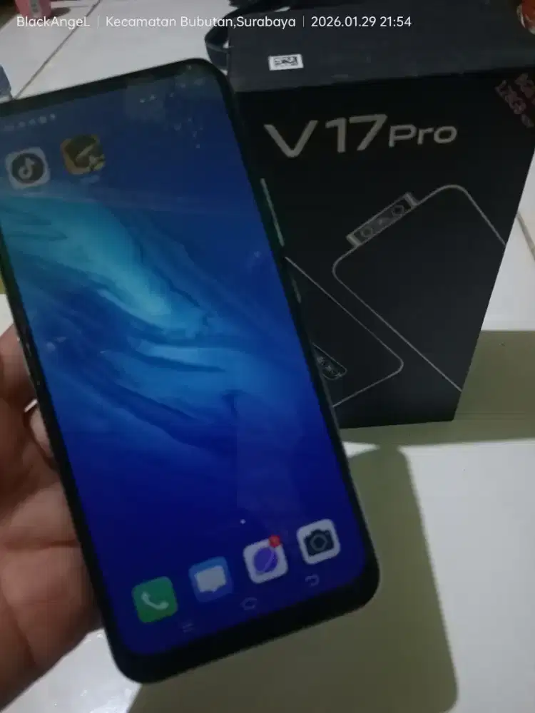 VIVO  V17 pro RAM 8/128