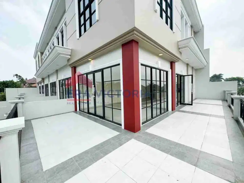 Ruko Baru 3 Lantai di Tidar Lokasi Strategis dekat Kampus MaChung, Swkolah Kalam Kudus, Charis, Cocok untuk Cafe, Bimbel, dwngan View Kota Malang dr Lantai 2