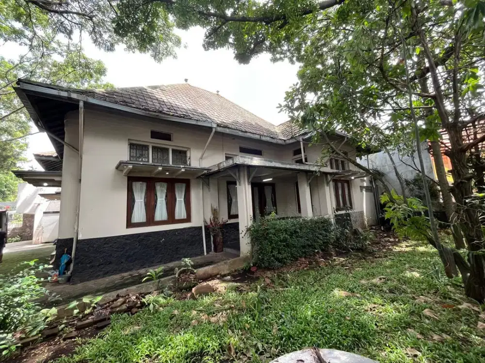 Ruang Usaha di sayap burangrang Rumah bangunan Belanda Sayap Asia Afrika Sangat Strategis dan Pusat Kota Bandung