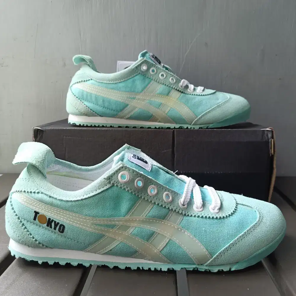 Sepatu olahraga sneakers Onitsuka Tiger Tokyo hijau mint size 40