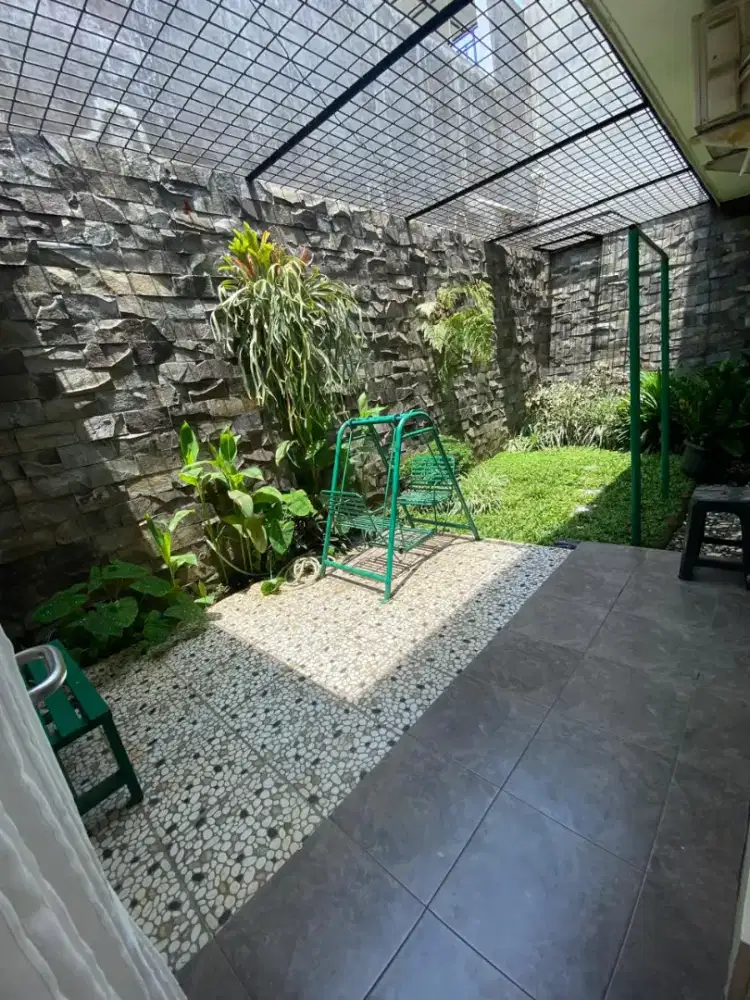 Rumah Bagus Nyaman Hijau Sejuk dlm Hutan Kotab The Green BSD