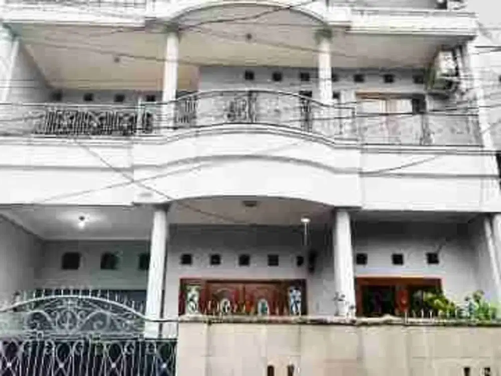 disewakan rumah luas ditengah kota buahbatu kota bandung