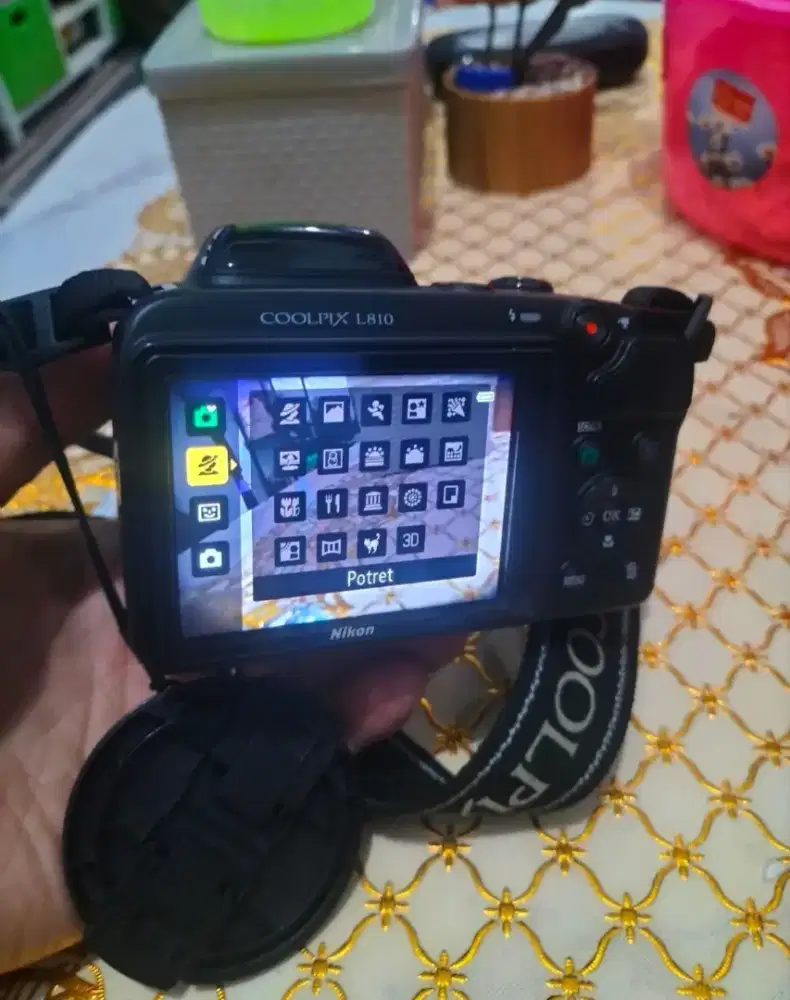 Kamera Nikon L810.