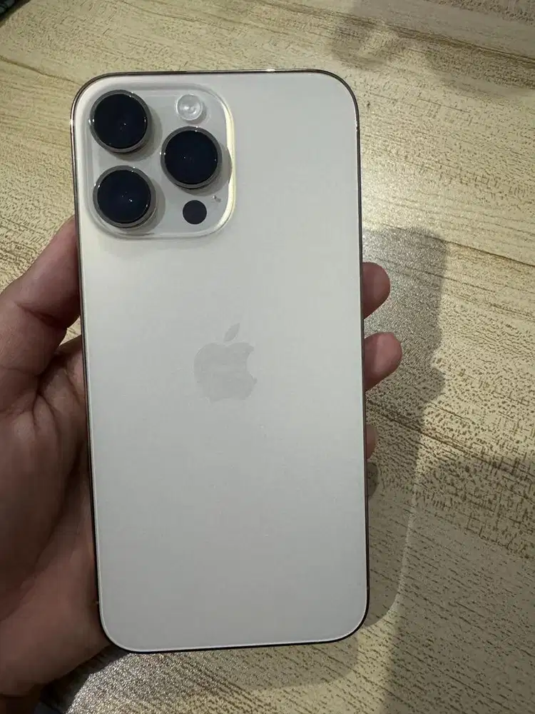 Jual Iphone 14 Pro Max Beli di ibox pemakaian pribadi tangan pertama