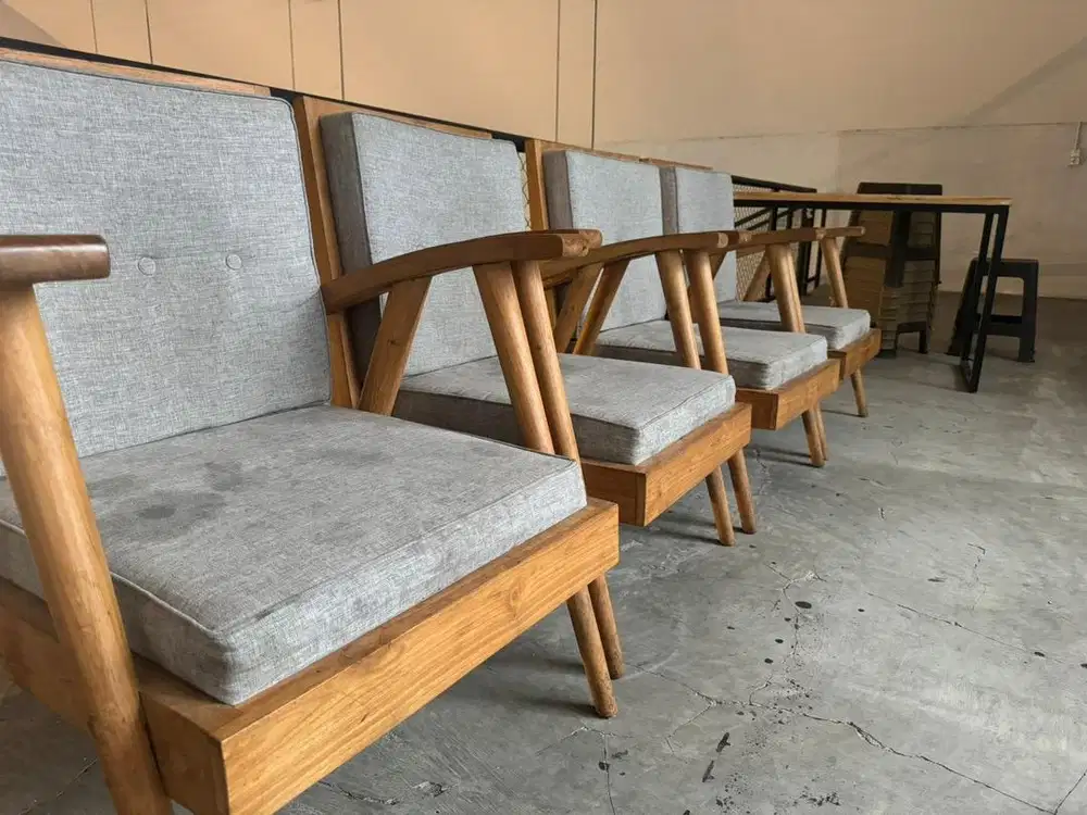 Kursi sofa retro minimalis kayu