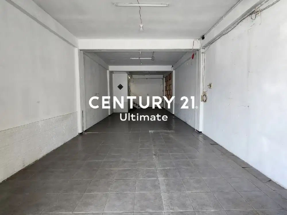 Ruko Strategis di Pusat Keramaian Kota Kediri, Cocok Digunakan Untuk Berbagai Jenis Usaha