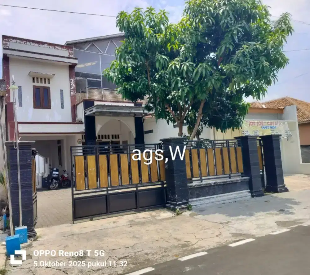 Jual rumah lokasi Karanganyar luas 810mtr harga 2,8 Myd nego