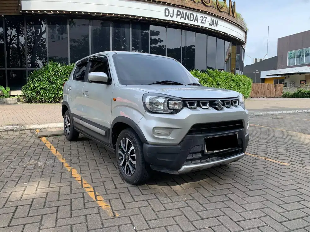 KM LOW!! MURAH!! SUZUKI SPRESSO 1.0 AGS AT MATIC 2023 SILVER