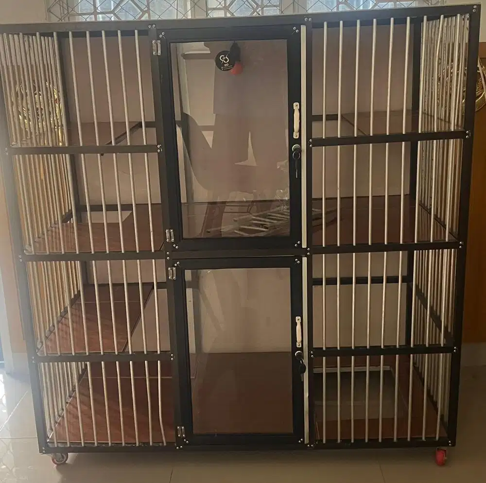 Kandang kucing alumunium