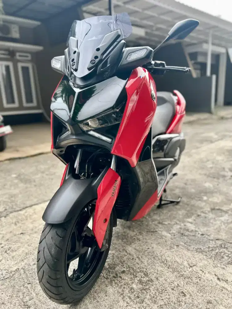 YAMAHA NEW XMAX CONECTED 2023