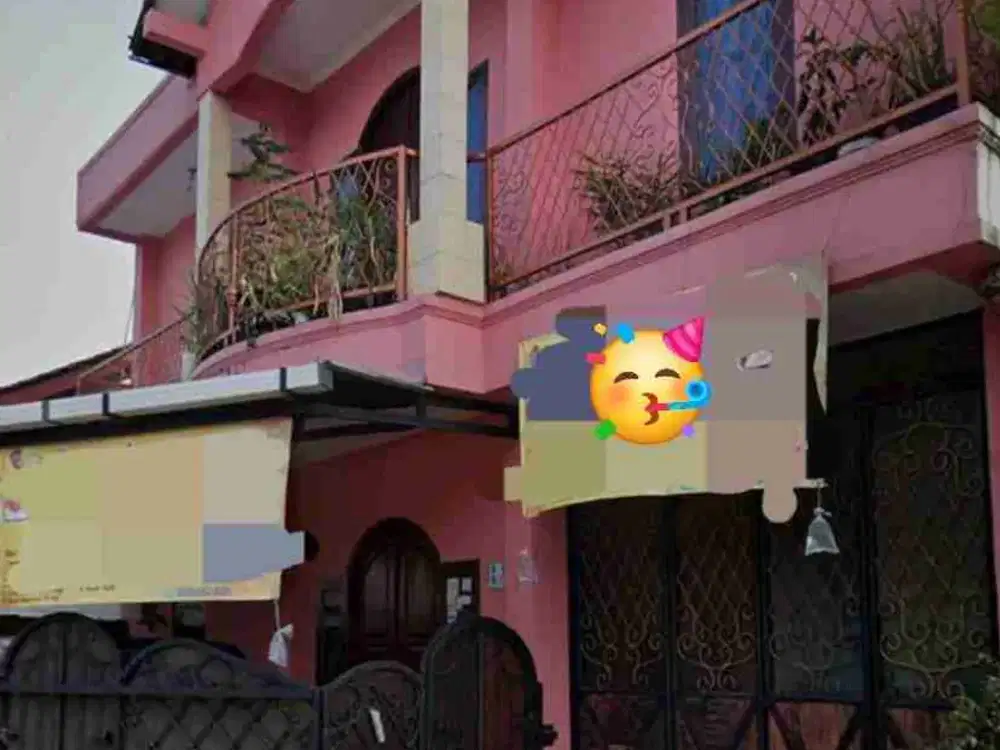Di jual rumah 3 lantai dekat gunadarma akses ui