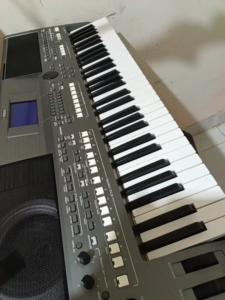 Yamaha Psr S670 super piano arranger keyboard PSRS s 670 normal mulus