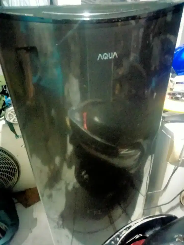 Kulkas aqua 1 pintu normal beku garansi